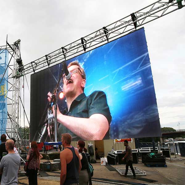 High-Resolution-LED-Panel-for-Concerts