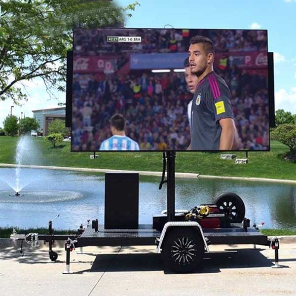Large-Outdoor-Mobile-LED-Screen