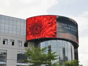 outdoor-led-billboard-Curved-Installation