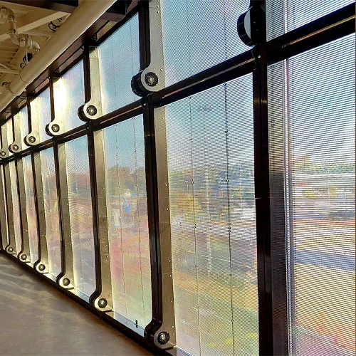 شاشة عرض LED شفافة